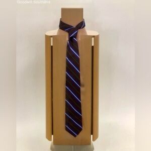 Givenchy Paris Authenticated Vintage 100% Silk Tie – Burgundy Striped